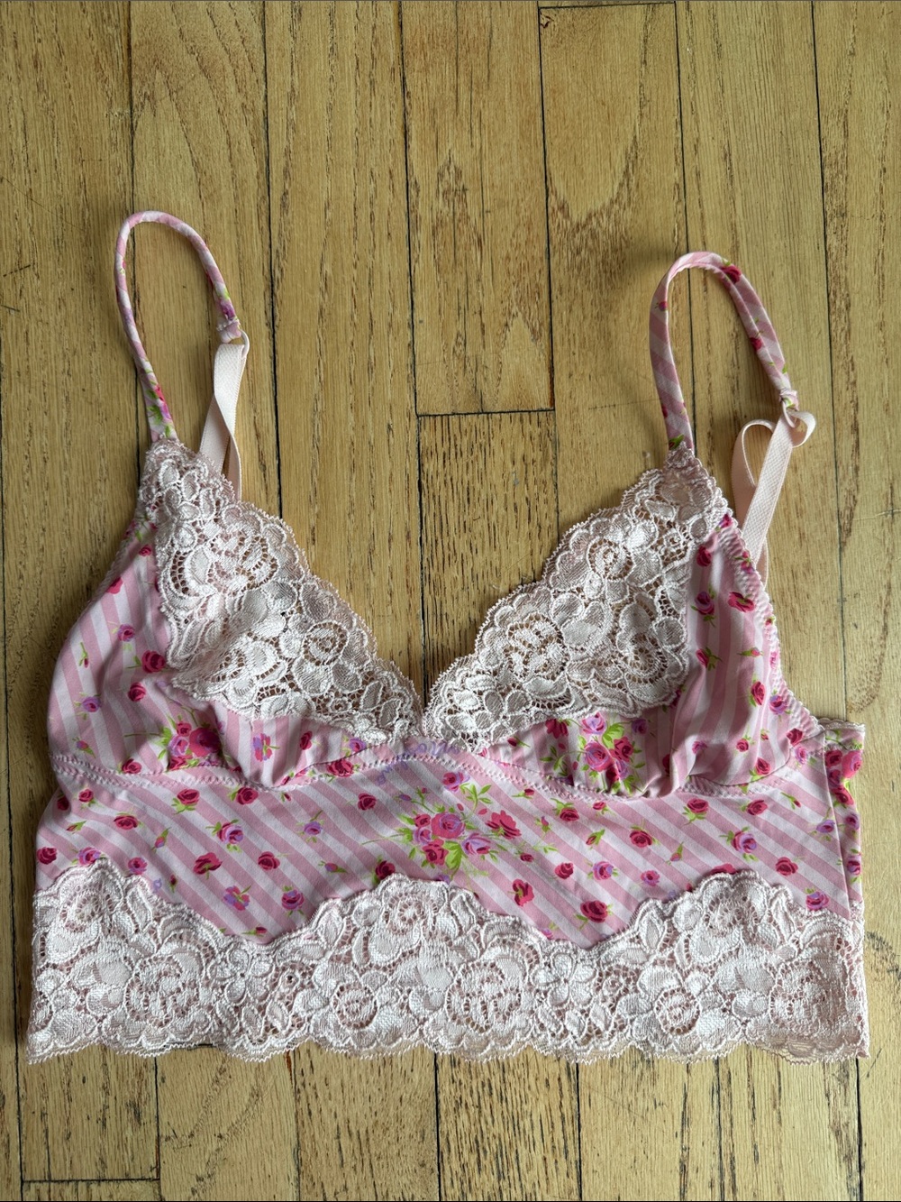 Moschino Pink Floral Lace Bralette Women Intimates Size Medium
